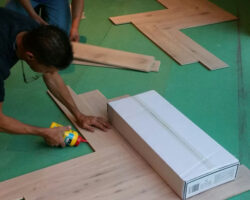 Visgraat vloer lamelparket leggen