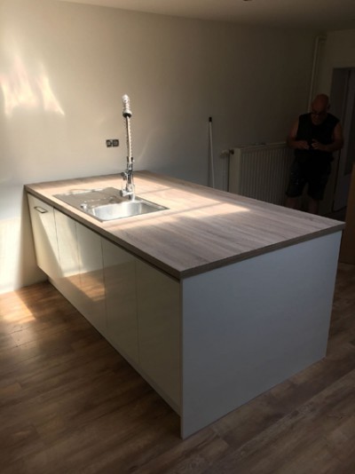 Montage van een keuken